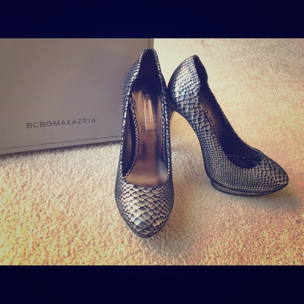 BCBGMaxAzria Willoe Gunmetal Heels